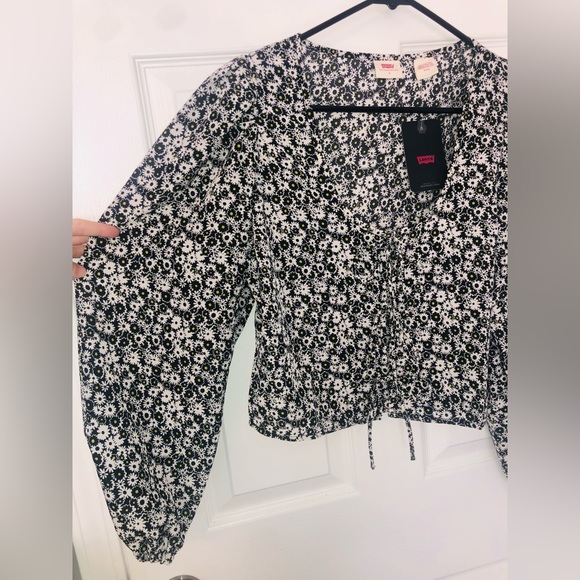 Levi’s floral blouse (S) - Picture 6 of 12